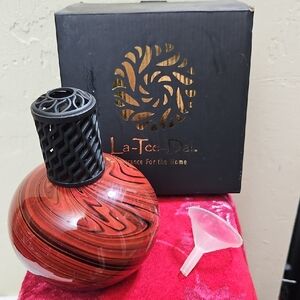 La-Tee-Da Fragrance Lamp with Funnel